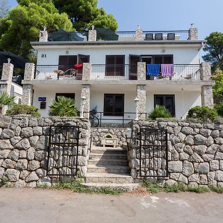 Lussino Accommodation Mali Losinj Bagian luar foto