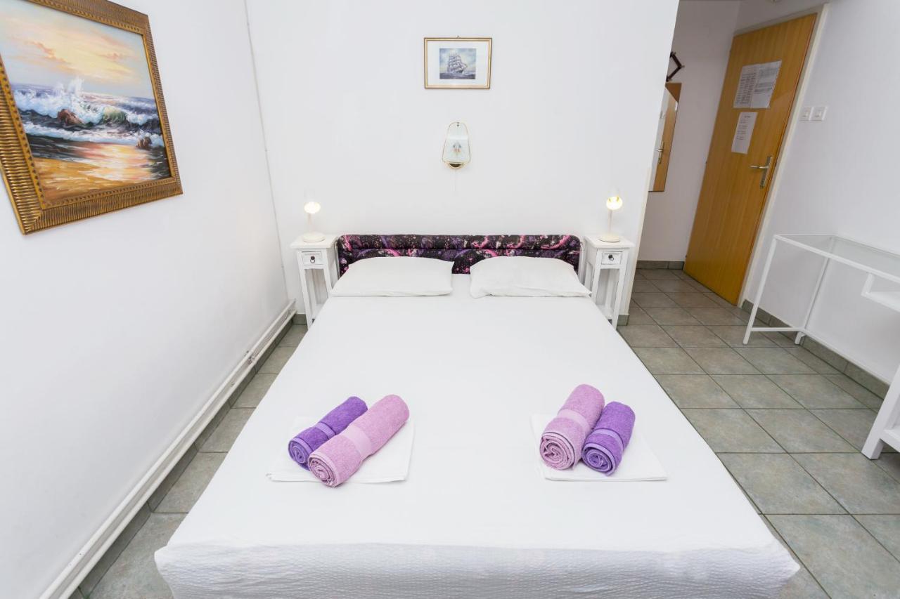 Lussino Accommodation Mali Losinj Bagian luar foto