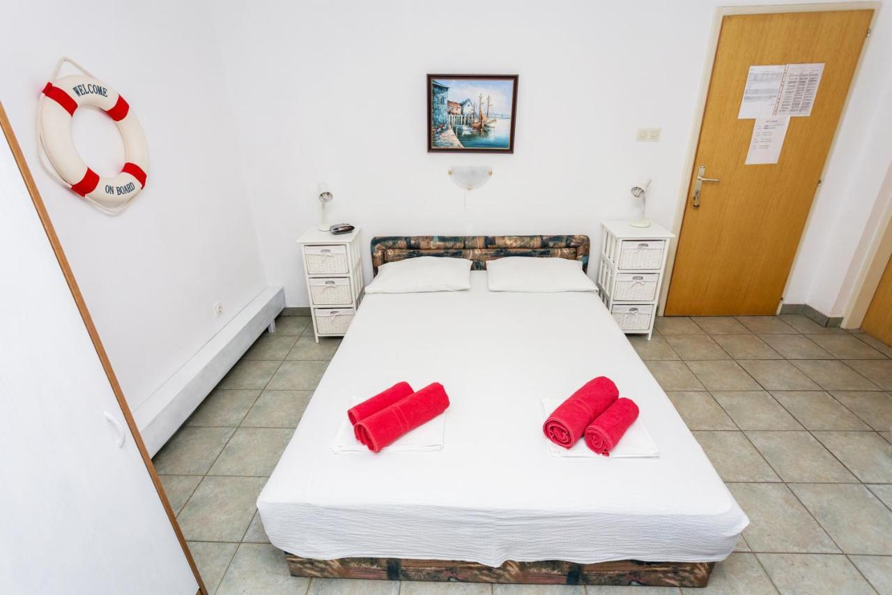 Lussino Accommodation Mali Losinj Bagian luar foto